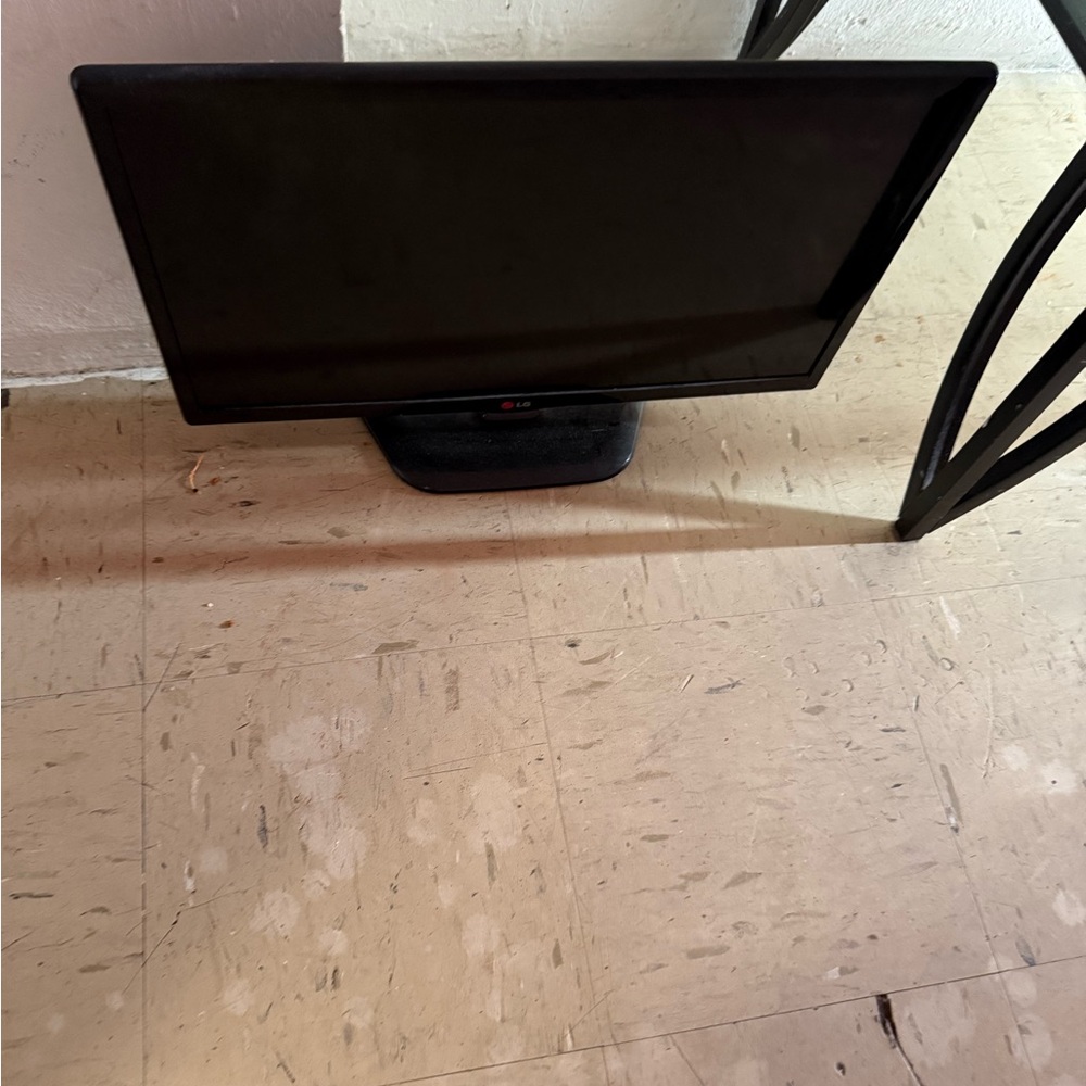LG Black LED Monitor